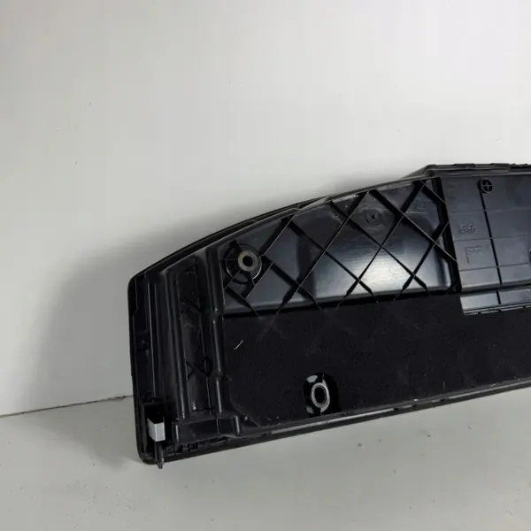 Gebruikte onderste kofferbakplank box OEM JPF1T0867705H image 8