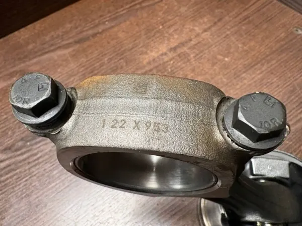 Piston Iveco Daily OEM 2996849 - 2.3L 93kW 2010 image 7