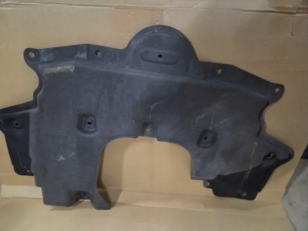 OEM 758923997R alustasuojus Renault Australille image 2