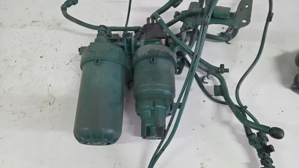 Kraftstofffilterbasis OEM 23683969 für Volvo D13K Motor image 2