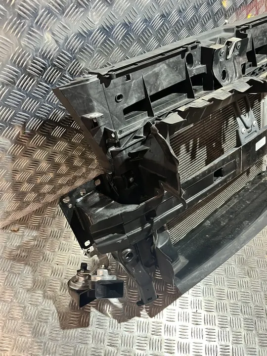 Skoda OE 57A805588H para-choque dianteiro image 5