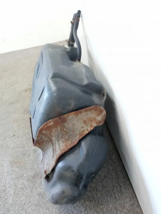 Bränsletank OEM 0D010A 771000D010 för Toyota Yaris I image 6
