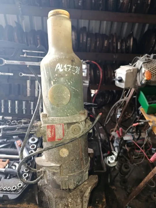 Elektrische Servopumpe OEM 1H0423155A VW Golf III image 2