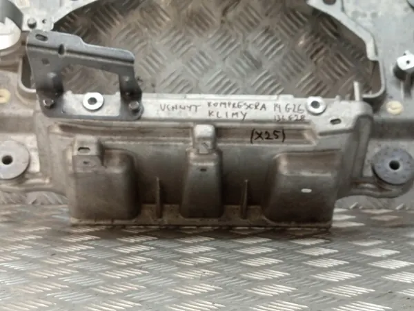 Suporte Compressor Ar BMW 5A075D6 - Peça OEM Usada image 8