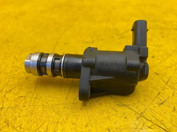 Sensor de presión de aceite OEM 05L906455A - Usado image 3