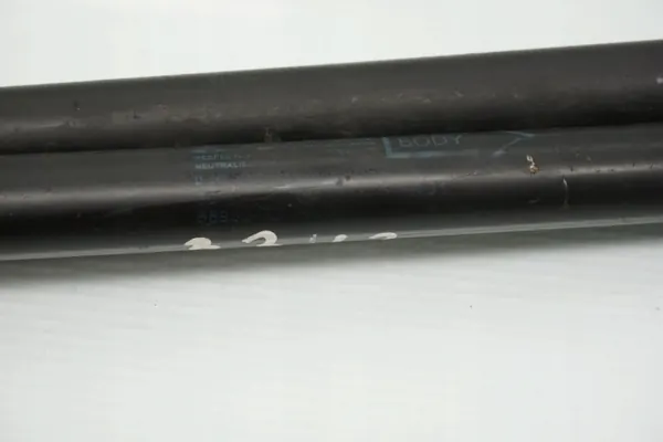 Toyota OE Heckklappendämpfer für Corolla 2006 Kombi image 5