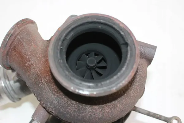 Turboalimentador BMW X1 F48 2.0D 8513635 image 6