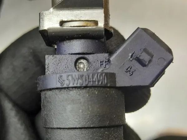 OEM 2721-501 Opel 1.8 16V Inspuitrail compleet image 4