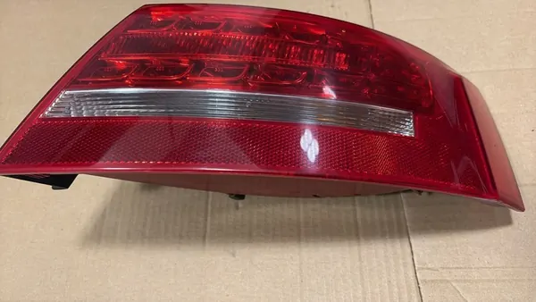 Luz Trasera Derecha Audi A5 Sportback 8T8945096D image 3