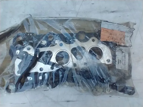 Kit Joint Culasse OEM 078198012E pour Audi A6 C5 image 2