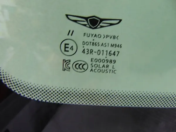 Genesis framruta OEM 2021 med sensor image 5