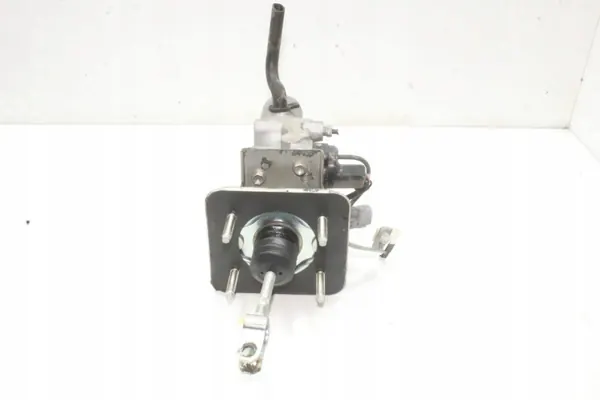 Bromscylinder OEM 13811010550 för Lexus RX 2012 image 2