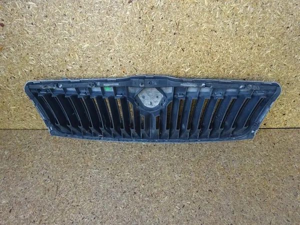 Griglia paraurti anteriore SKODA OCTAVIA II LIFT 08-13 1Z0853661A image 5