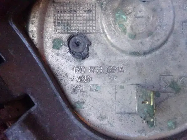 Griglia paraurti anteriore SKODA OCTAVIA II LIFT 08-13 1Z0853661A image 6