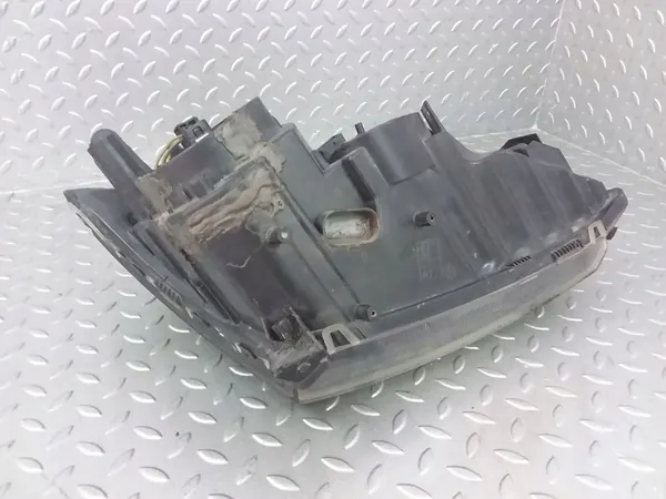 Vasen ajovalo OPEL SIGNUM 15588700 2.0L bensiini image 3