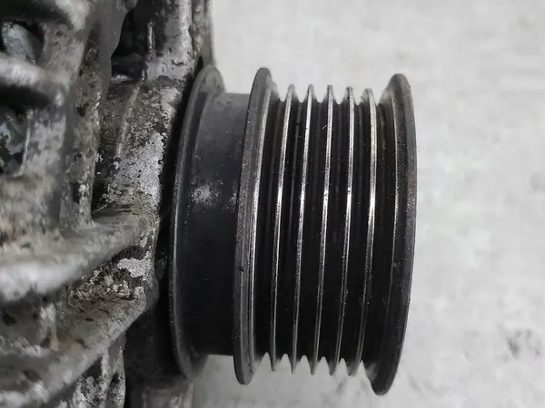 ALTERNATOR MERCEDES-BENZ E-LUOKKA W210 2.0 16V image 3