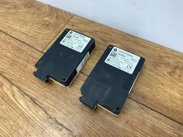 Module OEM 04672783AA surveillance angle mort Dodge Charger image 3