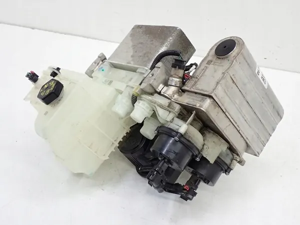 Pompe à chaleur climatisation Tesla Model Y OEM image 1