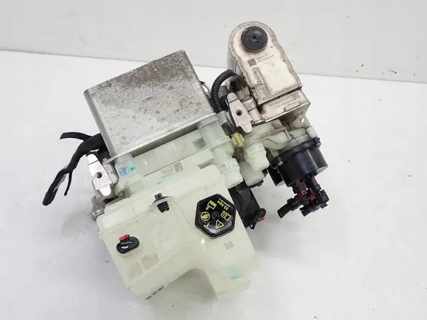 Pompe à chaleur climatisation Tesla Model Y OEM image 3