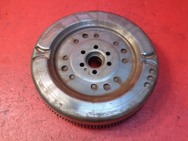 Volante Bi-Massa 05C105266 VW Audi Skoda 1.0 TSI image 2