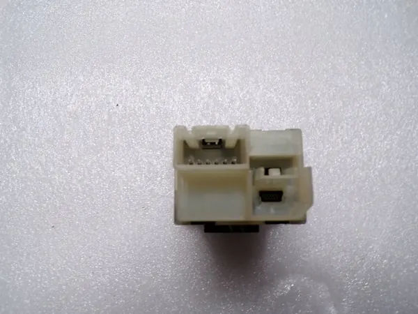 OEM 25908967 Conector Aux USB Leitor Cartões Opel image 3