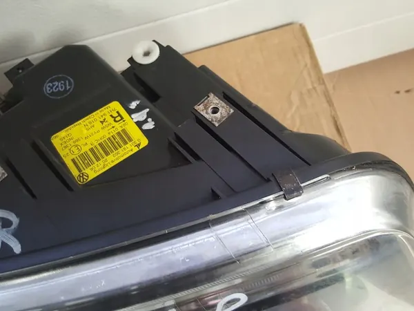 Volkswagen OE 7H1 941 016 L refletor image 3