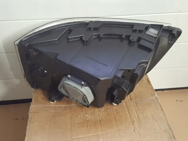 Volkswagen OE 7H1 941 016 L refletor image 5