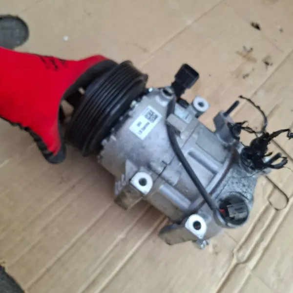 Compresseur de Climatisation Hyundai Tucson Kia Sportage IV image 5