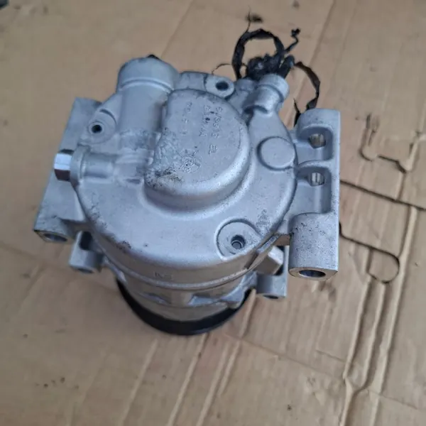 Compresseur de Climatisation Hyundai Tucson Kia Sportage IV image 8