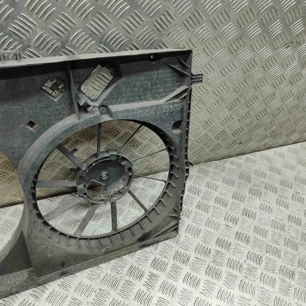 Framstöt fender Ford Transit 2.0L 2018 OEM 3135104127 image 3