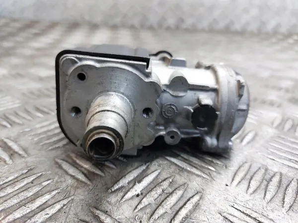 Válvula de Atuador de Turbocompressor Audi A5 1.8 TFSI 06L145725S image 4