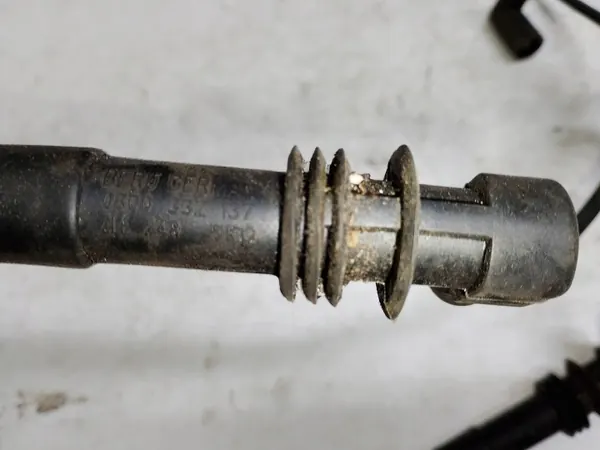 Cable de encendido Volkswagen OEM 0300332137 - Usado image 5