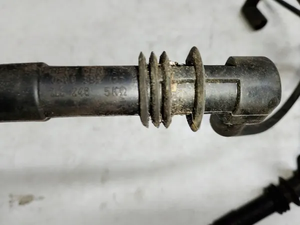 Cable de encendido Volkswagen OEM 0300332137 - Usado image 6