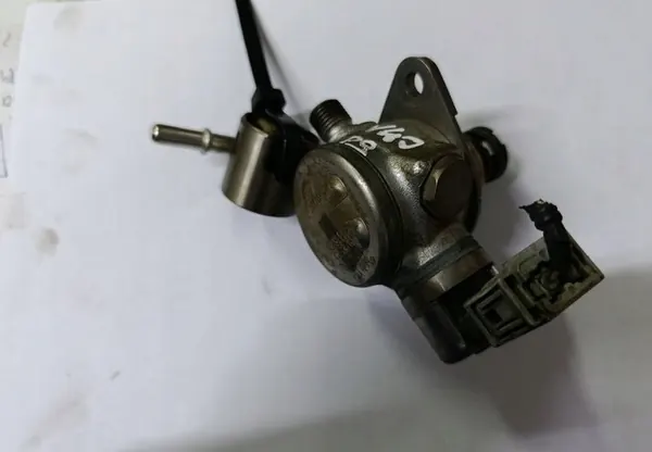 Kraftstoffpumpe Volvo V40 II 2.0 T3 image 2