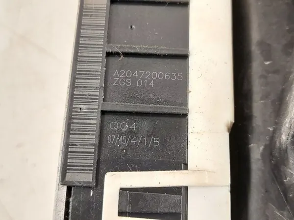Mercedes-Benz OE A2047200635 Dörrlås P image 6