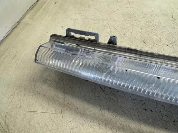 Mercedes W204 Halogen LED DRL Fram A2049068900 image 7
