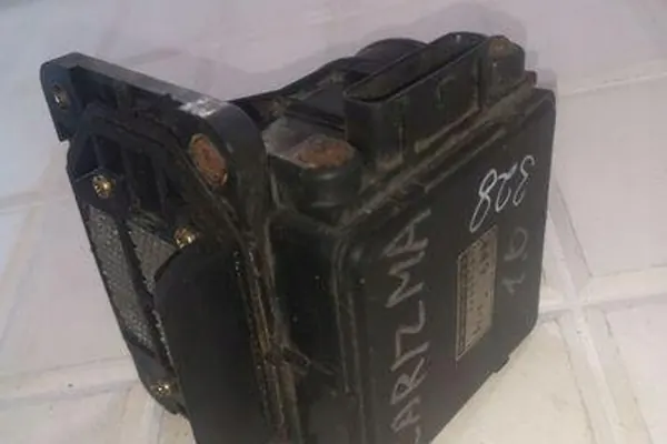 Luchtmassameter MITSUBISHI CARISMA 1.6L benzine image 3