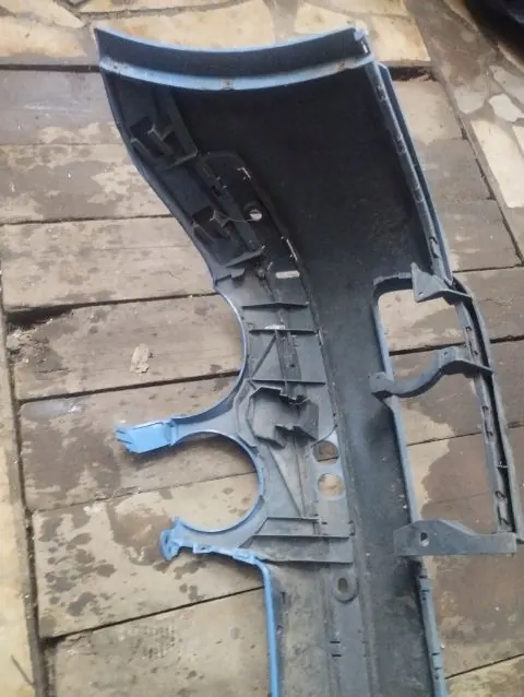 Paraurti anteriore VW Polo 01-05 OEM image 3