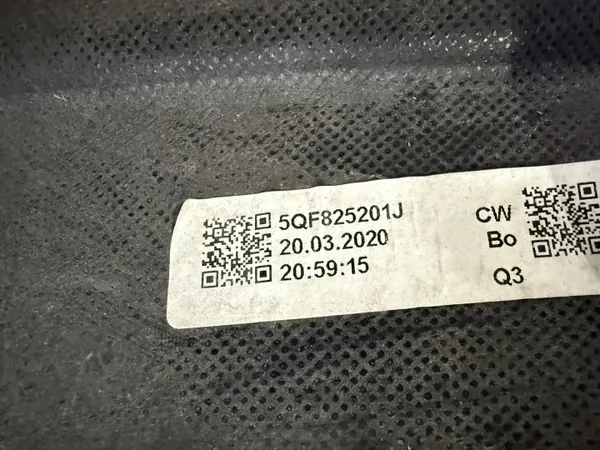 Audi Q3 83A VW Tiguan linker onderkast OEM 5QF825201J image 4