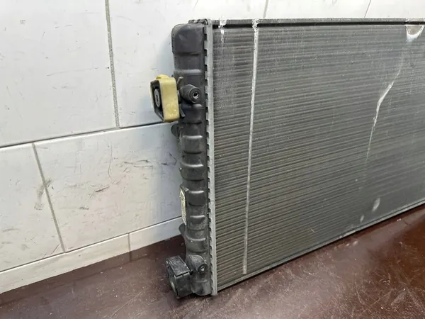 Vattensradiator Volkswagen New Beetle 1C0121253A image 2