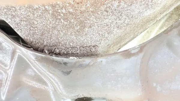 MERCEDES W118 CLA Mozzo Anteriore Destro A1183205200 image 10