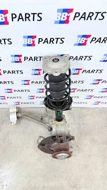 MERCEDES W118 CLA Mozzo Anteriore Destro A1183205200 image 4