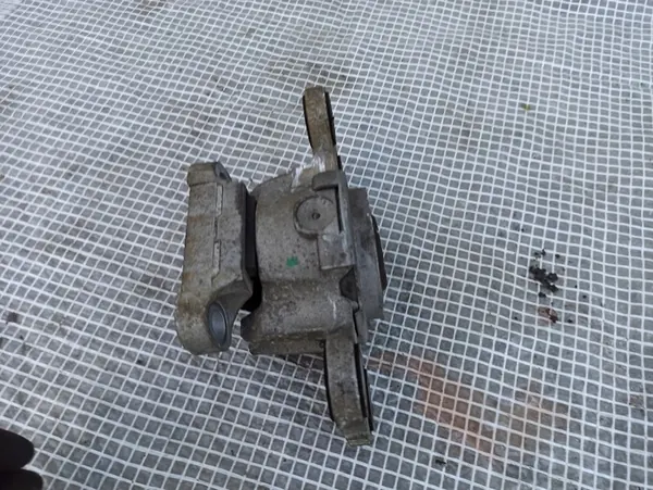 VOLVO S60 II V60 10-18 Moottorin Kiinnike 31316876 image 3