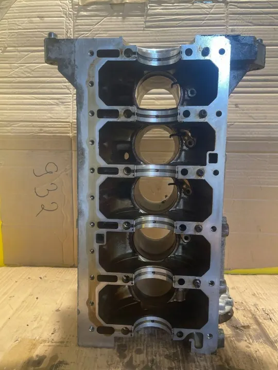 Volvo S80 Motorblock - Begagnad OEM-del image 7