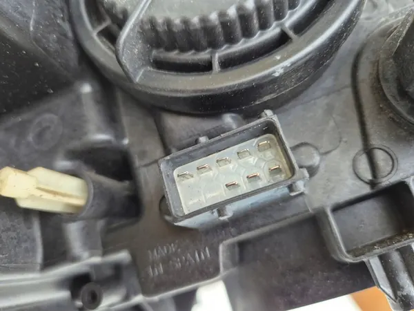 Vasen etuvalaisin OPEL CROSSLAND X LED vasen etu image 7