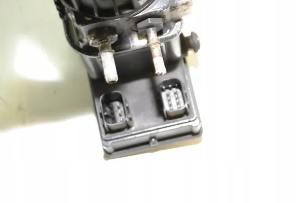 Pompe AdBlue d'occasion OEM A0001405978 pour Mercedes image 4
