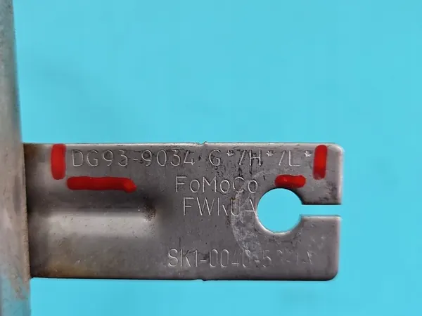 Toma de combustible Ford Mondeo MK5 2.0 TDCI image 4