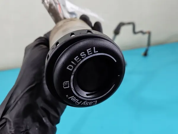 Toma de combustible Ford Mondeo MK5 2.0 TDCI image 6