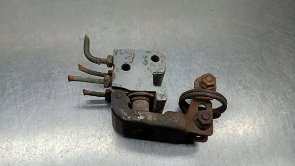 Correcteur de force de freinage OEM VOLVOMAR-137488 VW Polo 6N image 3