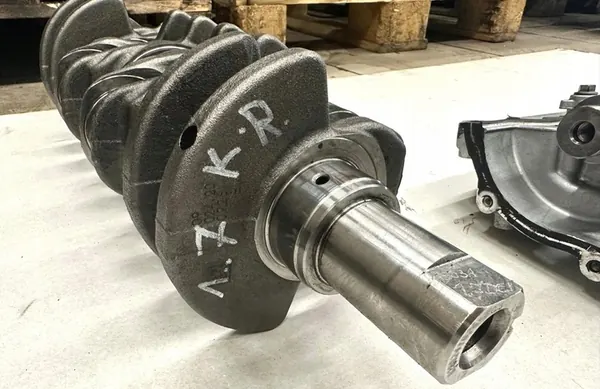 Cigüeñal Renault Nissan Mercedes 1.7 DCI OEM A6220300800 image 4